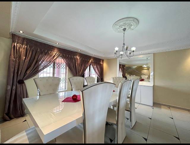 5 BEDROOM HOUSE FOR SALE IN SAVANNAH COUNTRY ESTATE